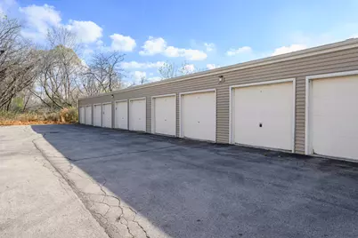 N114W16680  Crown Dr #4, Germantown, WI 53022 - Photo 38