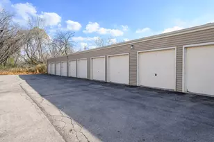 N114W16680 Crown Dr, Germantown, WI 53022 - Photo 38