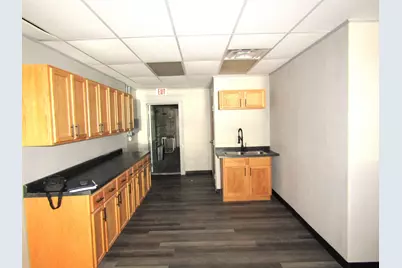 1409  Washington Ave, Racine, WI 53403 - Photo 4