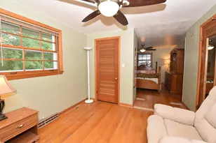 6600 N Braeburn Ln, Glendale, WI 53209 - Photo 20