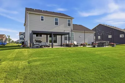 35123  Yahara Dr, Summit, WI 53066 - Photo 40