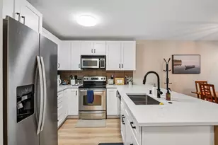 21 Matterhorn Cir, Geneva, WI 53147 - Photo 8