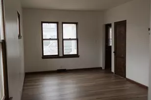5229 33rd Ave, Kenosha, WI 53144 - Photo 2