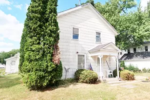 138 Cherry St, Campbellsport, WI 53010 - Photo 6
