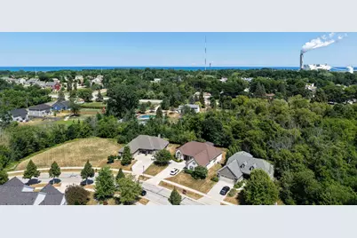 10375 S Monardy Ln, Oak Creek, WI 53154 - Photo 54