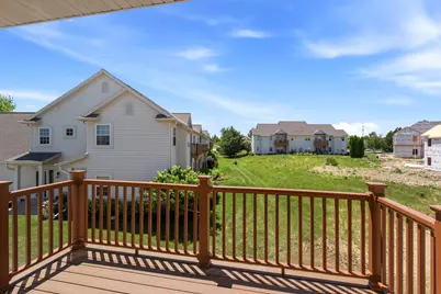 1887  Woodland Way #420-4, Slinger, WI 53086 - Photo 4