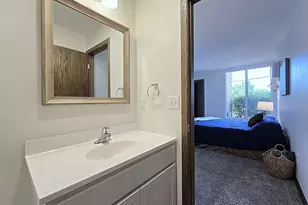8747 N 72nd St, Milwaukee, WI 53223 - Photo 20