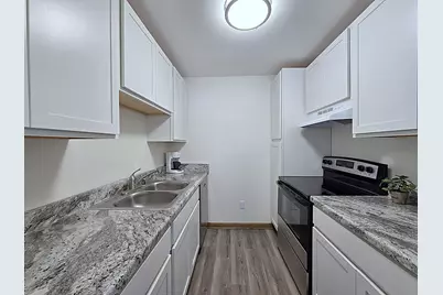 8747 N 72nd St #2, Milwaukee, WI 53223 - Photo 12