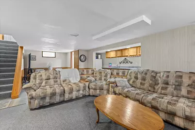 725  Oak St, South Milwaukee, WI 53172 - Photo 24