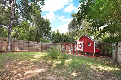N2404  Giles Dr, Bloomfield, WI 53105 - Photo 32