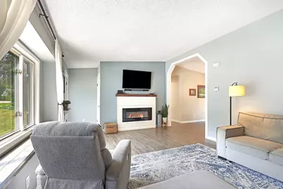 N2404  Giles Dr, Bloomfield, WI 53105 - Photo 4