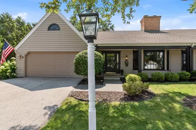 945 W Shaker Cir, Mequon, WI 53092 - Photo 48