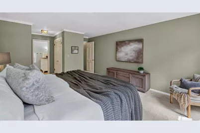 945 W Shaker Cir, Mequon, WI 53092 - Photo 28