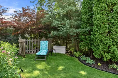 945 W Shaker Cir, Mequon, WI 53092 - Photo 46