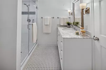 945 W Shaker Cir, Mequon, WI 53092 - Photo 30