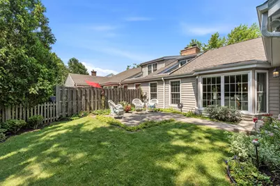 945 W Shaker Cir, Mequon, WI 53092 - Photo 44