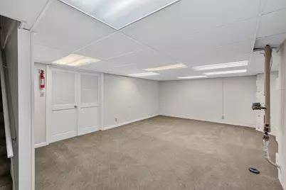 945 W Shaker Cir, Mequon, WI 53092 - Photo 40