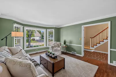 945 W Shaker Cir, Mequon, WI 53092 - Photo 8