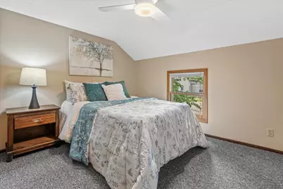 7301 W Wind Lake Rd, Racine, WI 53185 - Photo 24