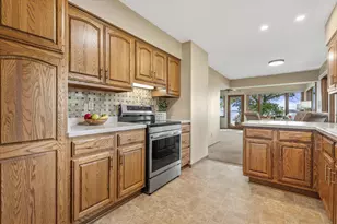 7301 W Wind Lake Rd, Racine, WI 53185 - Photo 14
