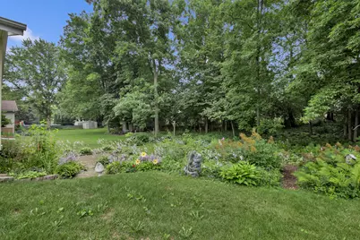 1827  Creek Rd, West Bend, WI 53090 - Photo 30