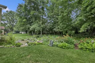 1827 Creek Rd, West Bend, WI 53090 - Photo 30