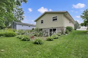 1827 Creek Rd, West Bend, WI 53090 - Photo 24