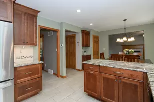 N75W28050 Schmidt Ln, Merton, WI 53029 - Photo 8