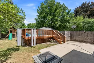 10404 W Darnel Ave, Milwaukee, WI 53224 - Photo 20
