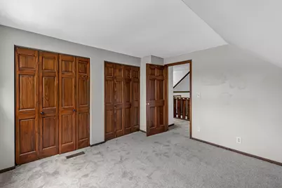 10404 W Darnel St, Milwaukee, WI 53224 - Photo 16