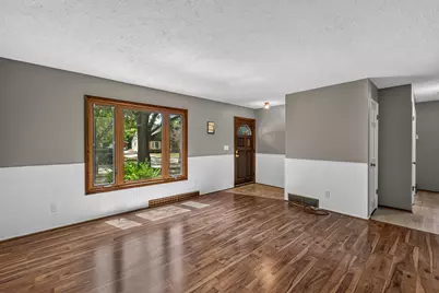 10404 W Darnel St, Milwaukee, WI 53224 - Photo 2