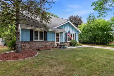 10404 W Darnel St, Milwaukee, WI 53224 - Photo 22