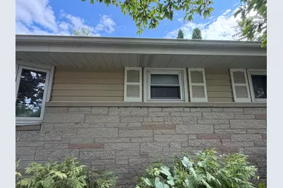 5713 W Calumet Rd, Milwaukee, WI 53223 - Photo 2