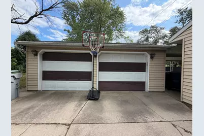 5713 W Calumet Rd, Milwaukee, WI 53223 - Photo 8
