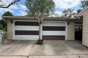 5713 W Calumet Rd, Milwaukee, WI 53223 - Photo 8