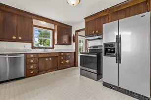 1815 Jupiter Ave, Racine, WI 53404 - Photo 8