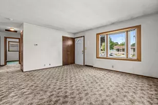 1815 Jupiter Ave, Racine, WI 53404 - Photo 6
