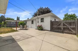 1815 Jupiter Ave, Racine, WI 53404 - Photo 22