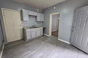 1231 S 12th St, Milwaukee, WI 53204 - Photo 12