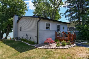 2531 Lakeshore Dr, Racine, WI 53139 - Photo 40