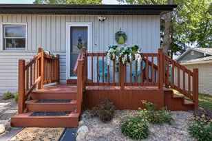 2531 Lakeshore Dr, Racine, WI 53139 - Photo 4