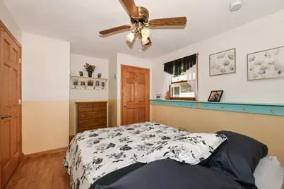 2531  Lakeshore Dr, Racine, WI 53139 - Photo 32
