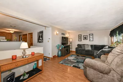2531  Lakeshore Dr, Racine, WI 53139 - Photo 14