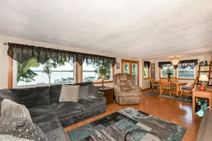 2531 Lakeshore Dr, Racine, WI 53139 - Photo 10