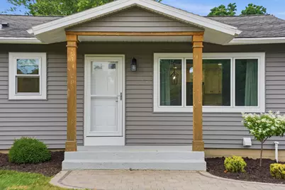 10579 S Barton Rd, Oak Creek, WI 53154 - Photo 2