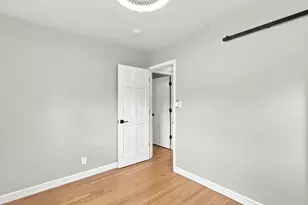 10579 S Barton Rd, Oak Creek, WI 53154 - Photo 24