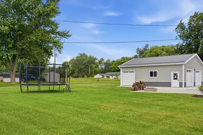 10579 S Barton Rd, Oak Creek, WI 53154 - Photo 40