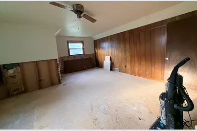 993  Middle Ridge Dr, Richfield, WI 53033 - Photo 18