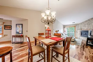18500 Brookfield Lakes Dr, Brookfield, WI 53045 - Photo 6