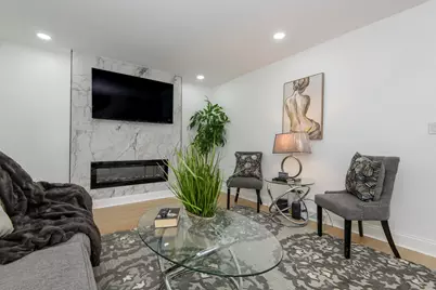 2327 W Vine St, Milwaukee, WI 53205 - Photo 2
